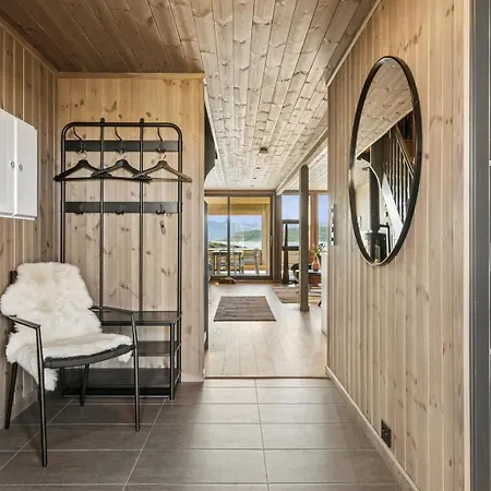Nyaraló Exclusive With Fantastic Views At Sommaroy